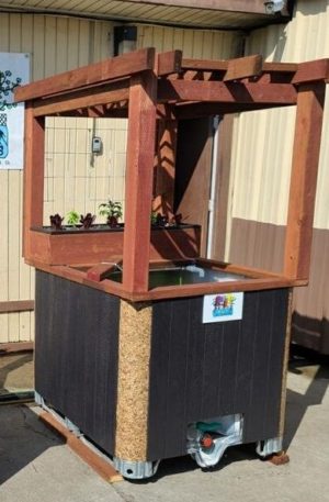 151 Rock Farms Tank/Gazebo W Pump